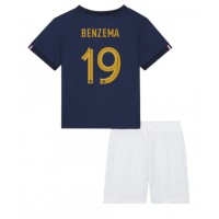 Frankrike Karim Benzema #19 Hemmadräkt Barn VM 2022 Kortärmad (+ Korta byxor)